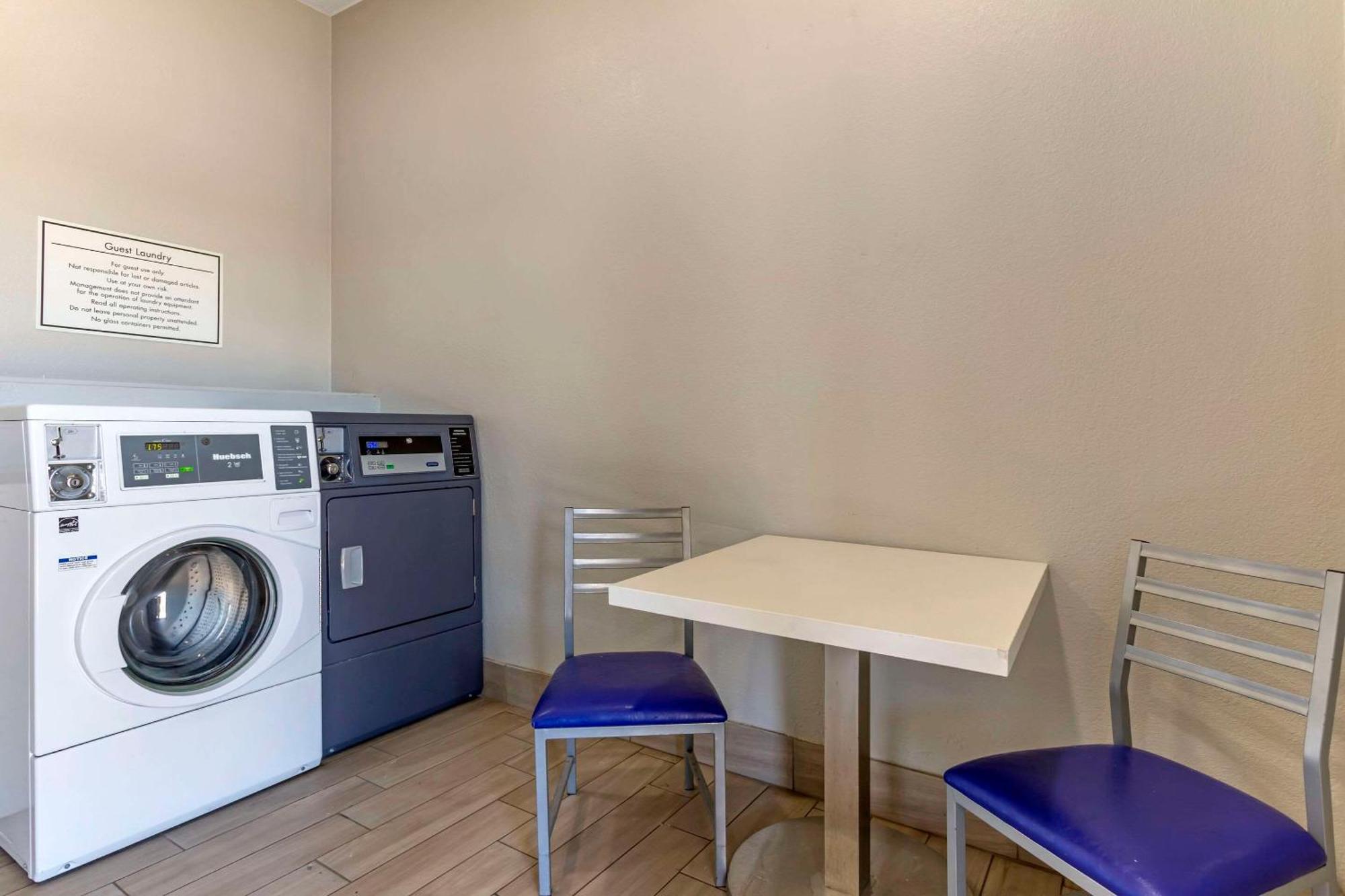 Quality Inn Show Low Bagian luar foto
