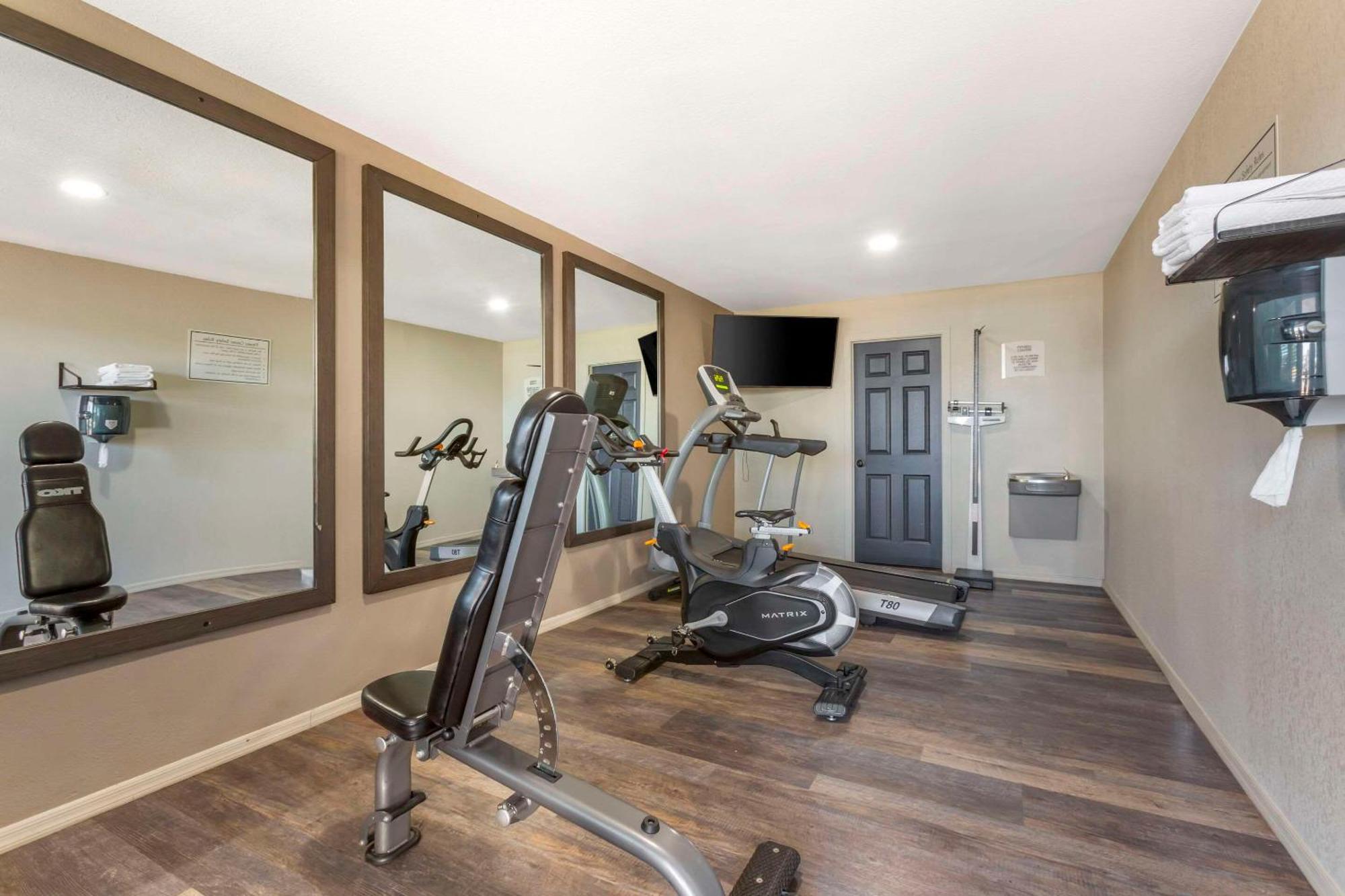 Quality Inn Show Low Bagian luar foto