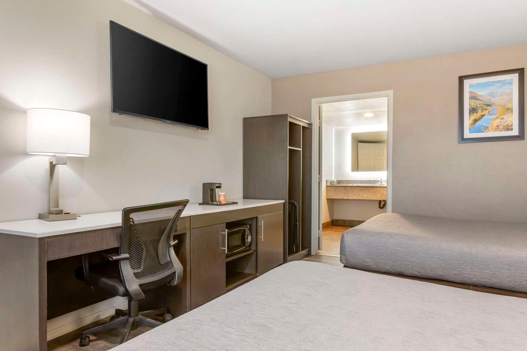 Quality Inn Show Low Bagian luar foto